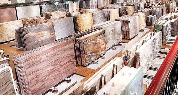 راهنمای کامل انتخاب و نصب سنگ های مدرن برای ساختمان